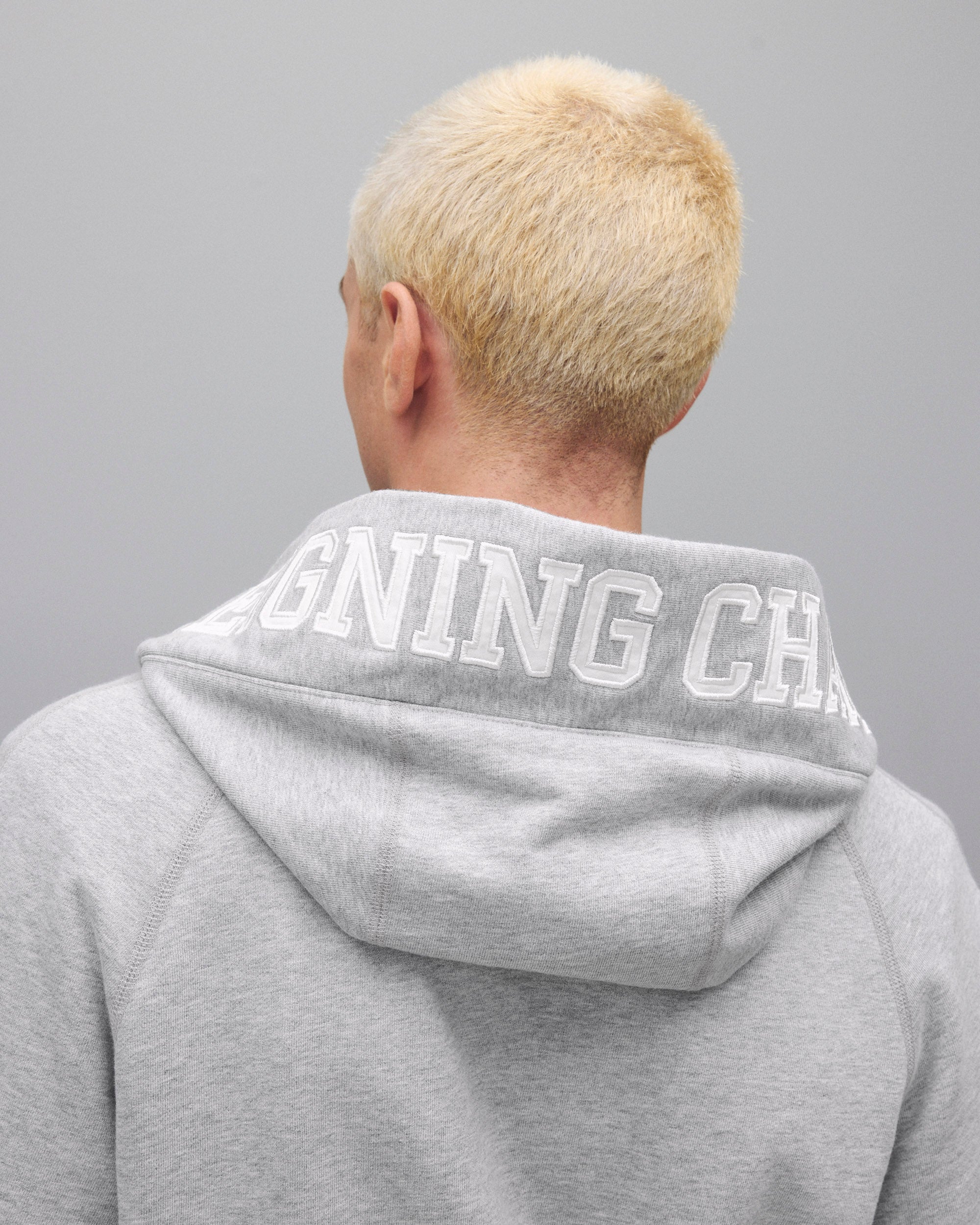 Midweight Terry Logo Relaxed Hooded Robe - Image 7