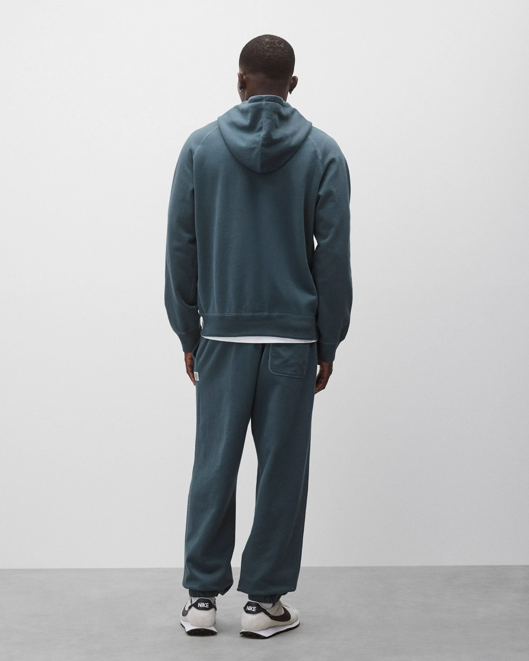 Midweight Terry Cuffed Relaxed Sweatpant - Image 4