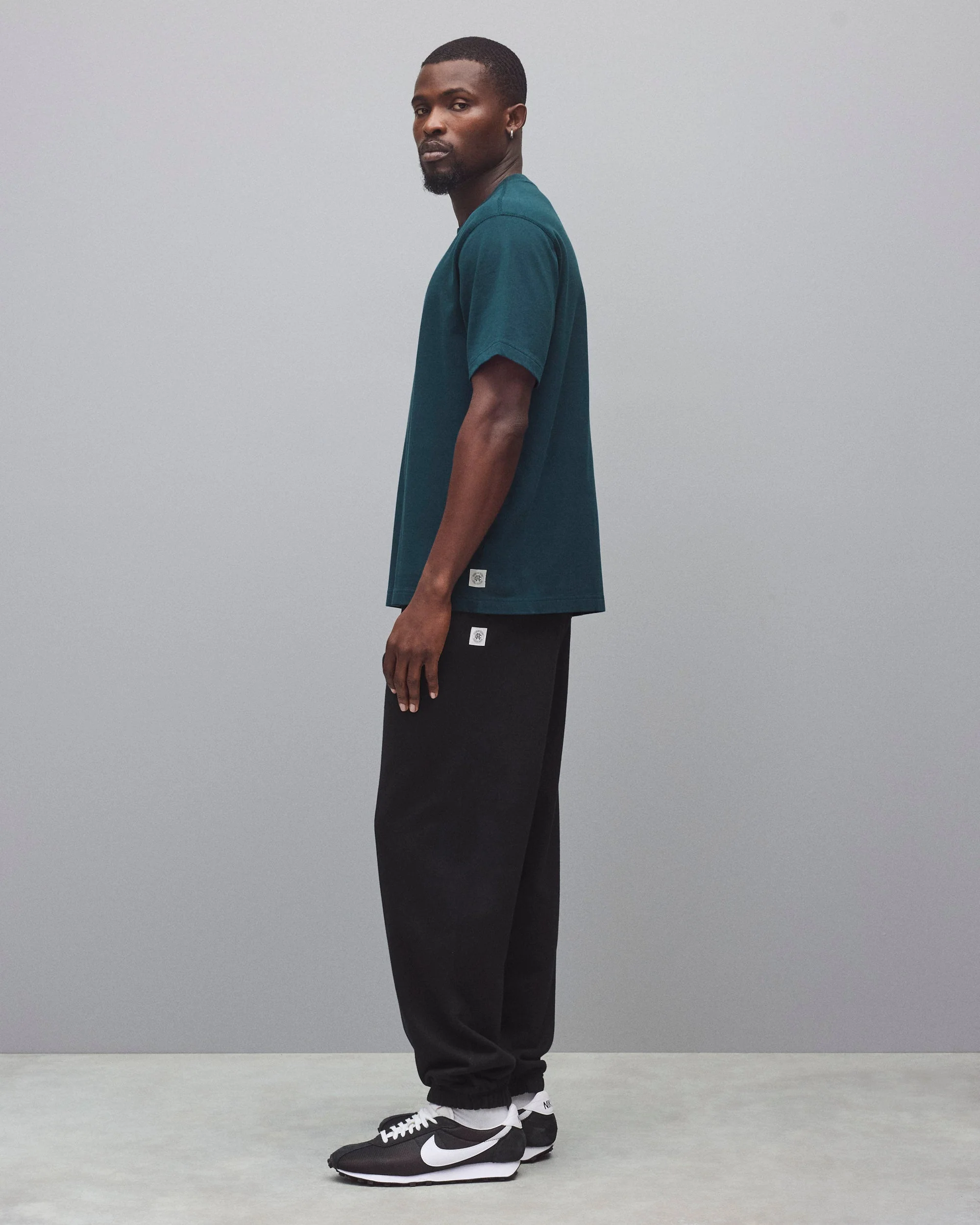 Midweight Terry Relaxed Cuffed Sweatpant - Image 4